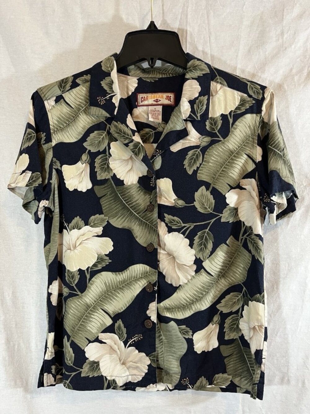 Caribbean Joe Women’s Small Navy & Green Floral Hawaiian Print Rayon Blouse